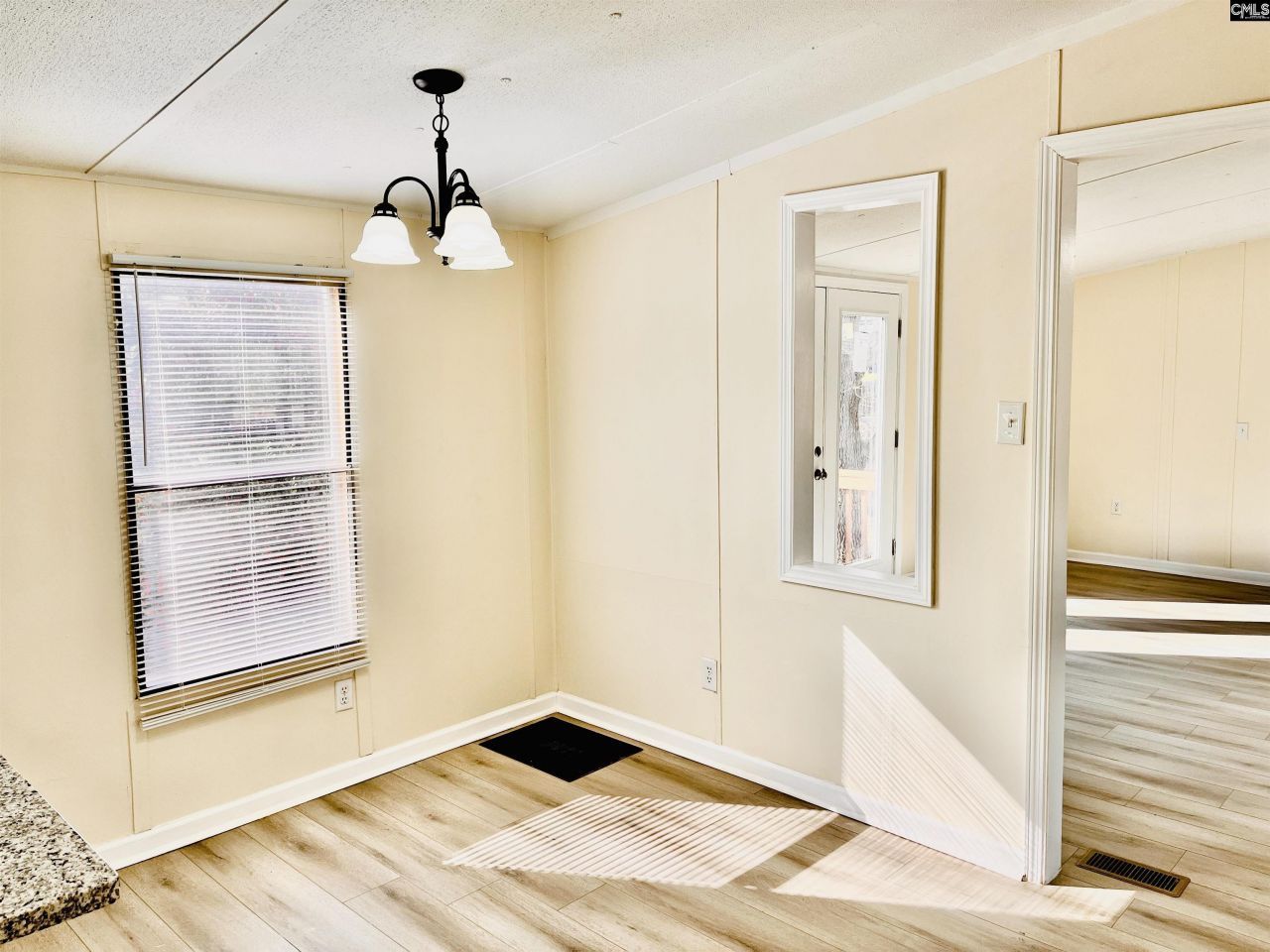 1207 Kennerly Road Photo 17