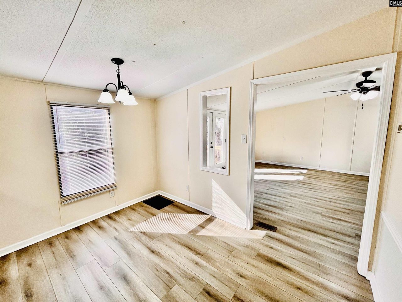 1207 Kennerly Road Photo 18