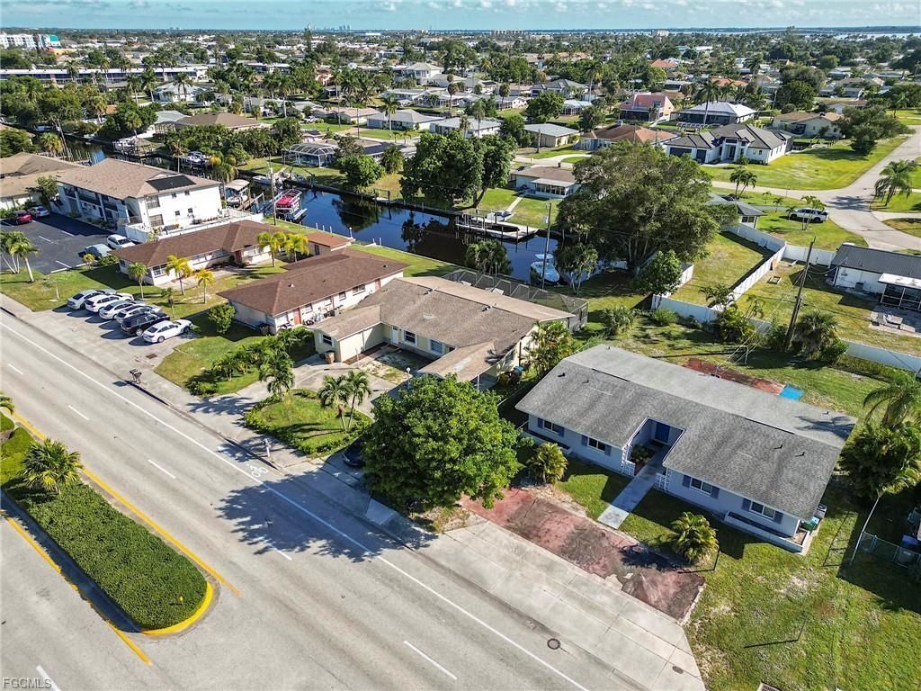 5227 Coronado Pkwy, Cape Coral, FL 33904 Photo