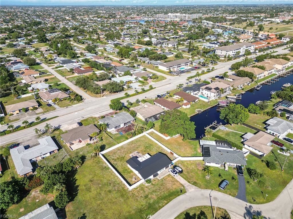 5227 Coronado Pkwy, Cape Coral, FL 33904 Photo