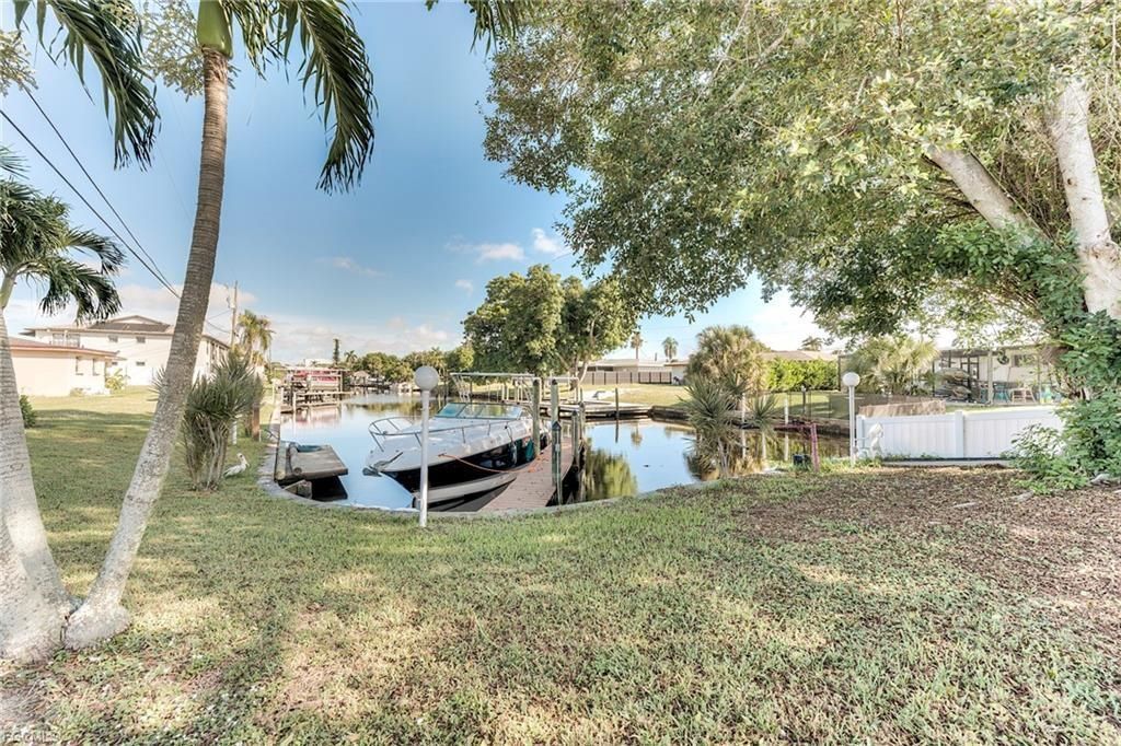5227 Coronado Pkwy, Cape Coral, FL 33904 Photo