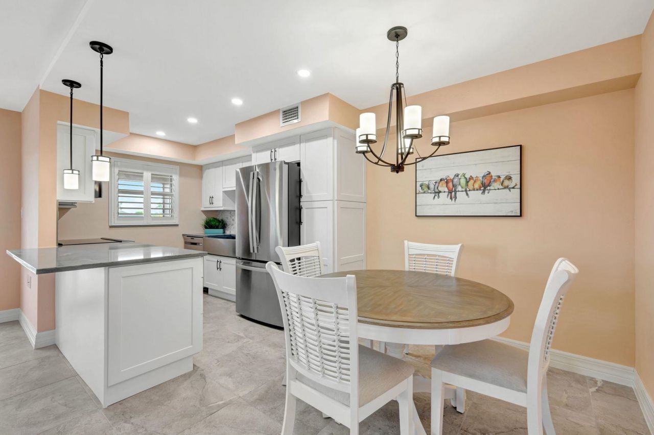 1610 Middle Gulf Dr, Unit B3, Sanibel, FL 33957 Photo