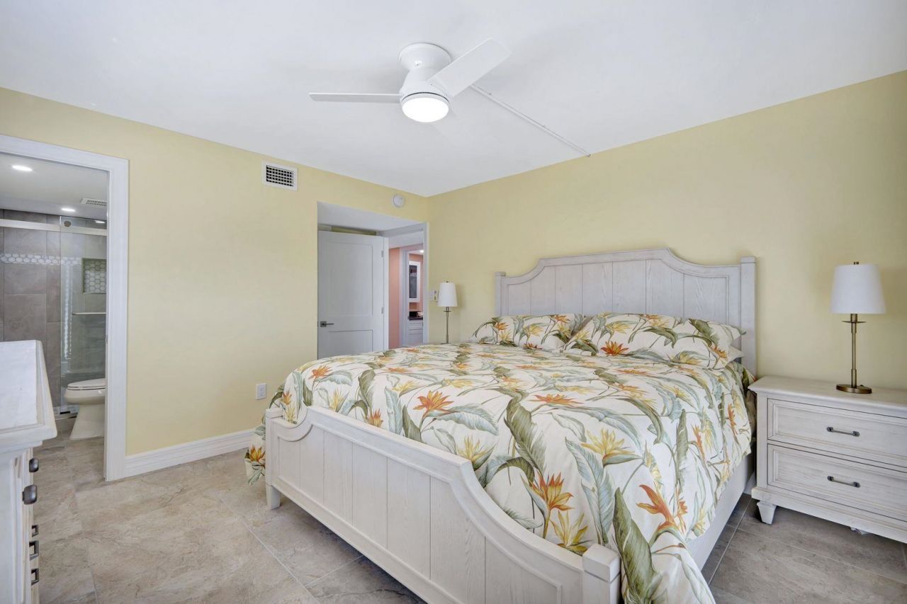 1610 Middle Gulf Dr, Unit B3, Sanibel, FL 33957 Photo