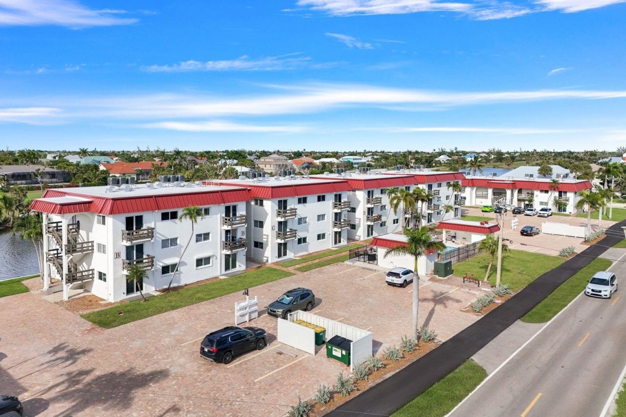 1610 Middle Gulf Dr, Unit B3, Sanibel, FL 33957 Photo