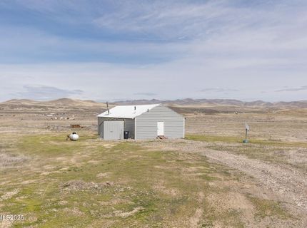 51 Horseshoe Circle, Crescent Valley, NV 89821 Photo