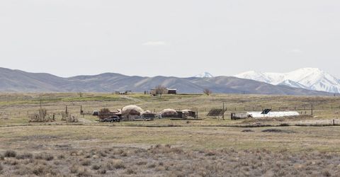 51 Horseshoe Circle, Crescent Valley, NV 89821 Photo