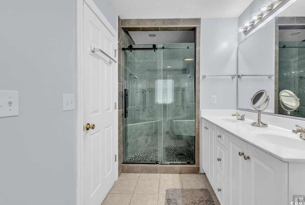 211 Chesapeake Ln. Photo 19