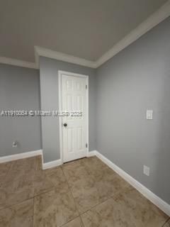 1805 W 56th St, Unit 412, Hialeah, FL 33012 Photo
