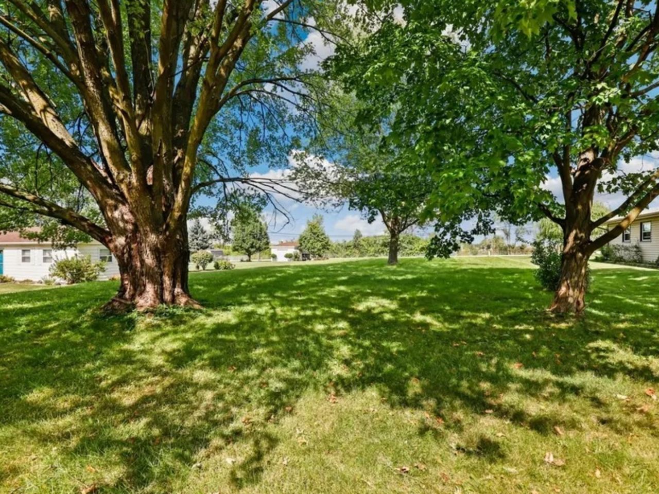 440 Woodlyn Drive, Aurora, IL 60505 Main Photo