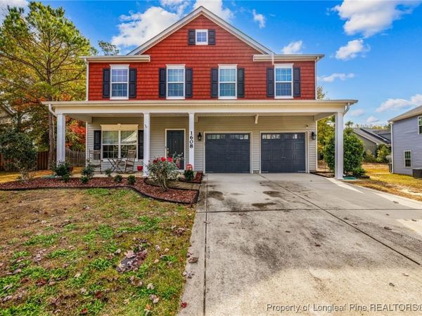 1608 Laguardia Drive, Hope Mills, NC 28348