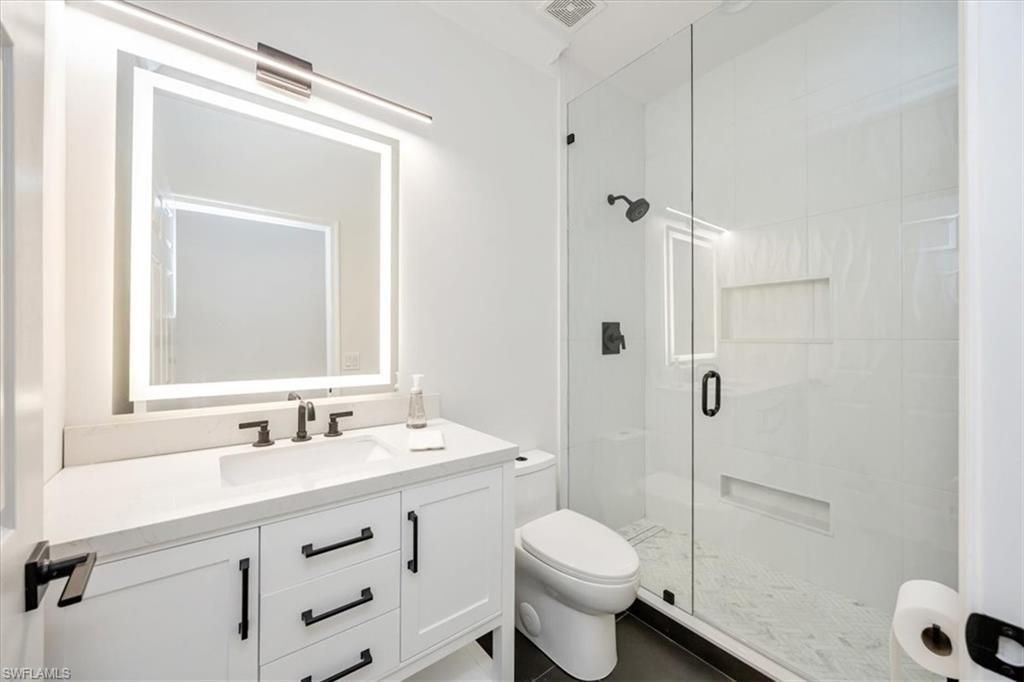 9151 Palmetto Ridge Dr, Unit 202, Estero, FL 34135 Photo