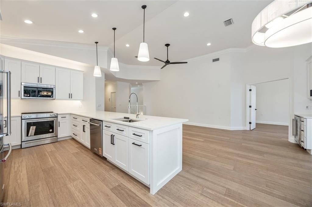 9151 Palmetto Ridge Dr, Unit 202, Estero, FL 34135 Photo