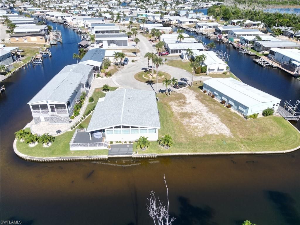 17940 Peppard Dr, Fort Myers Beach, FL 33931 Photo