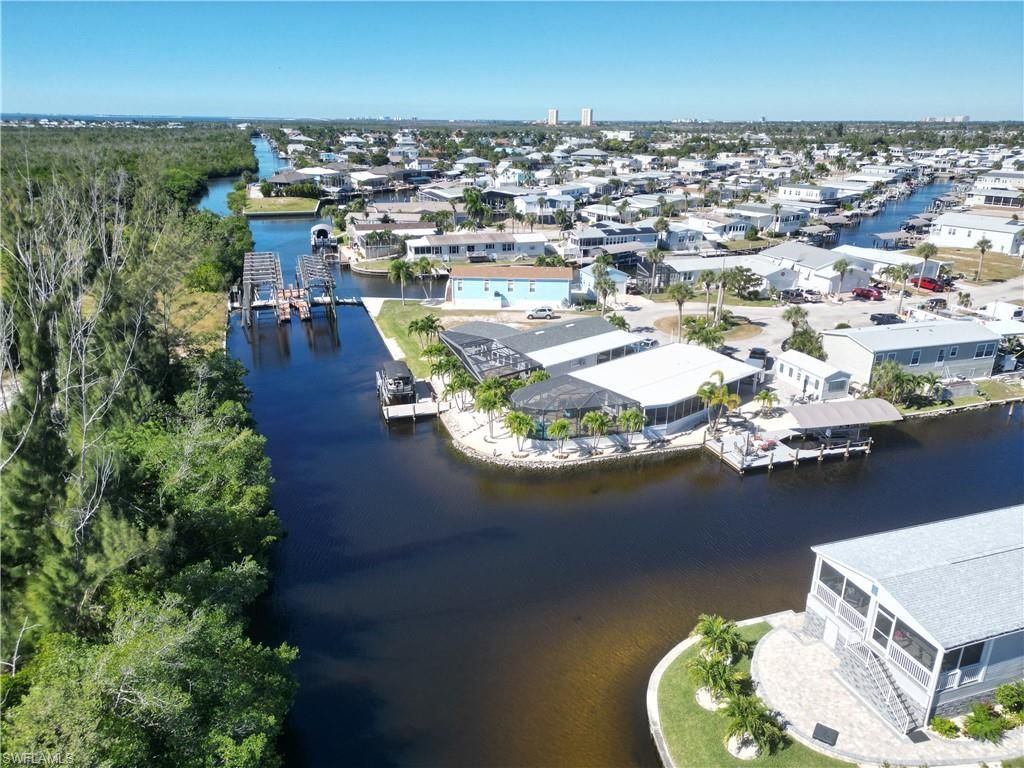 17940 Peppard Dr, Fort Myers Beach, FL 33931 Photo