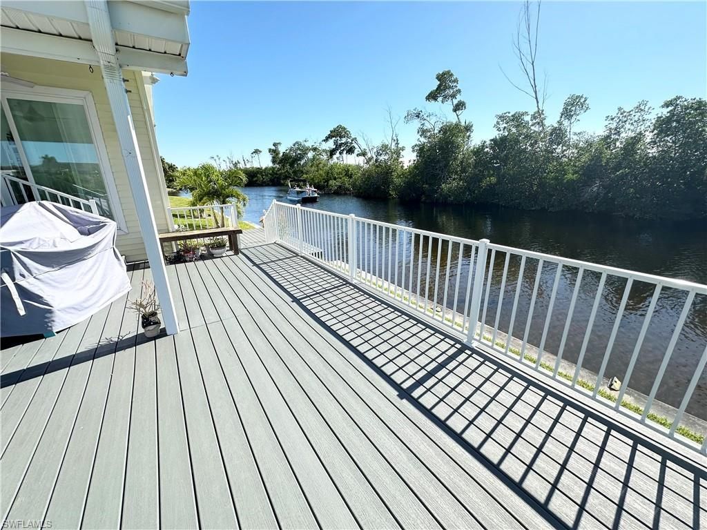 17940 Peppard Dr, Fort Myers Beach, FL 33931 Photo