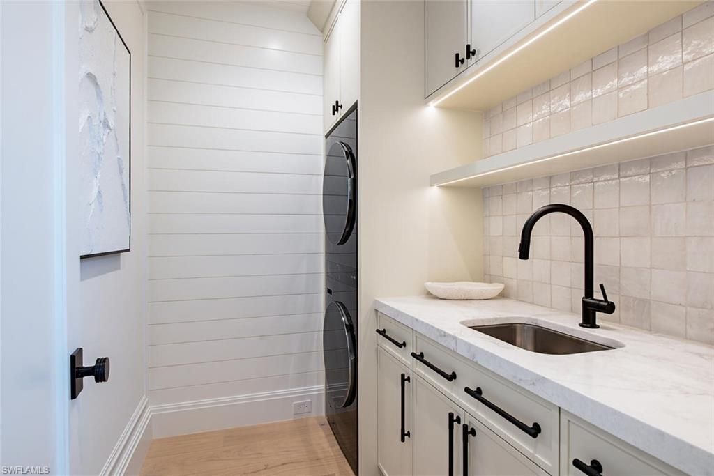 1731 Gordon Dr, Naples, FL 34102 Photo