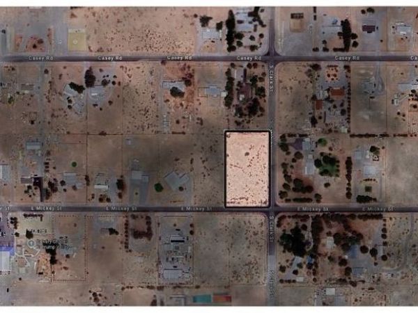 1230 E Mickey Street , Pahrump, NV 89048