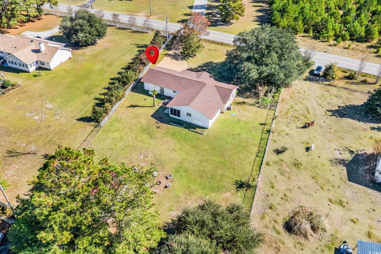 1996 Heritage Rd. Photo 37