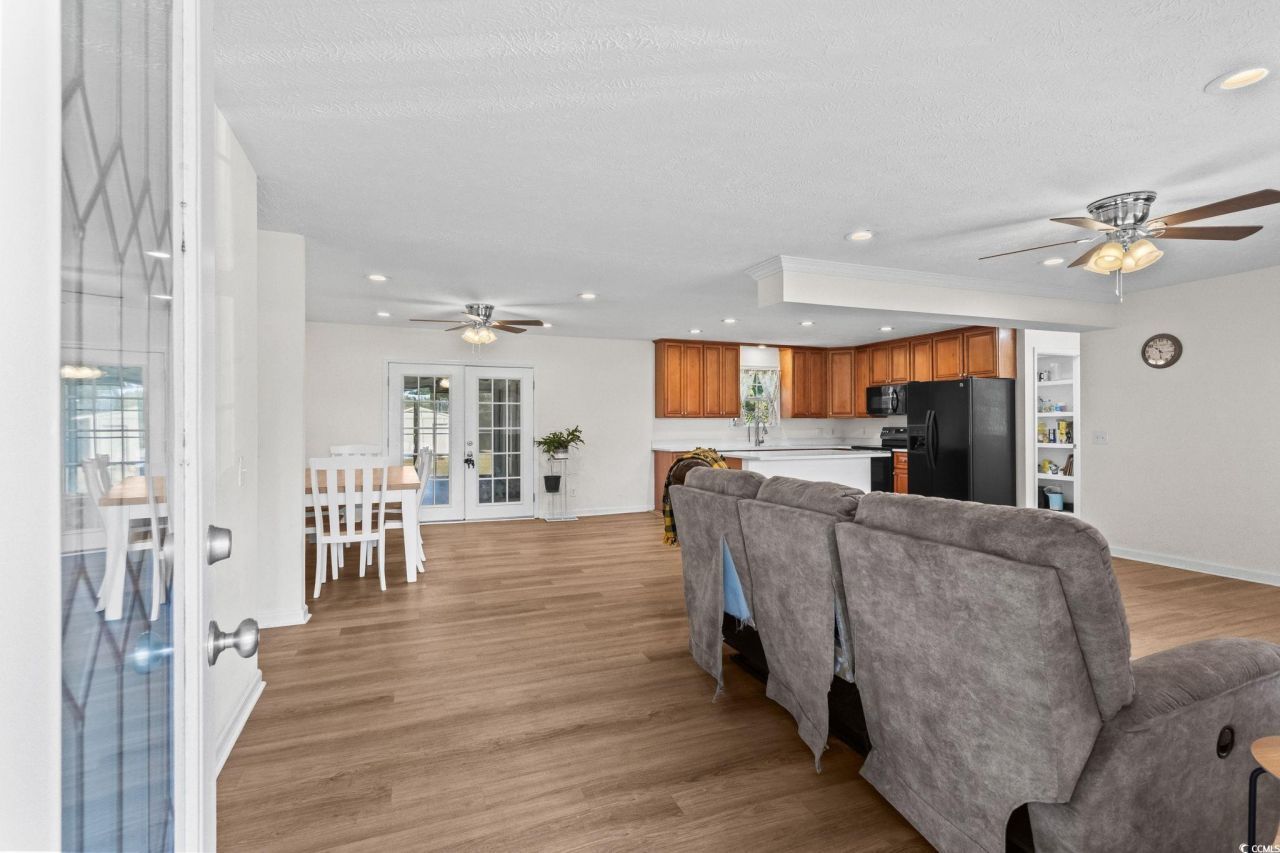 1996 Heritage Rd. Photo 6