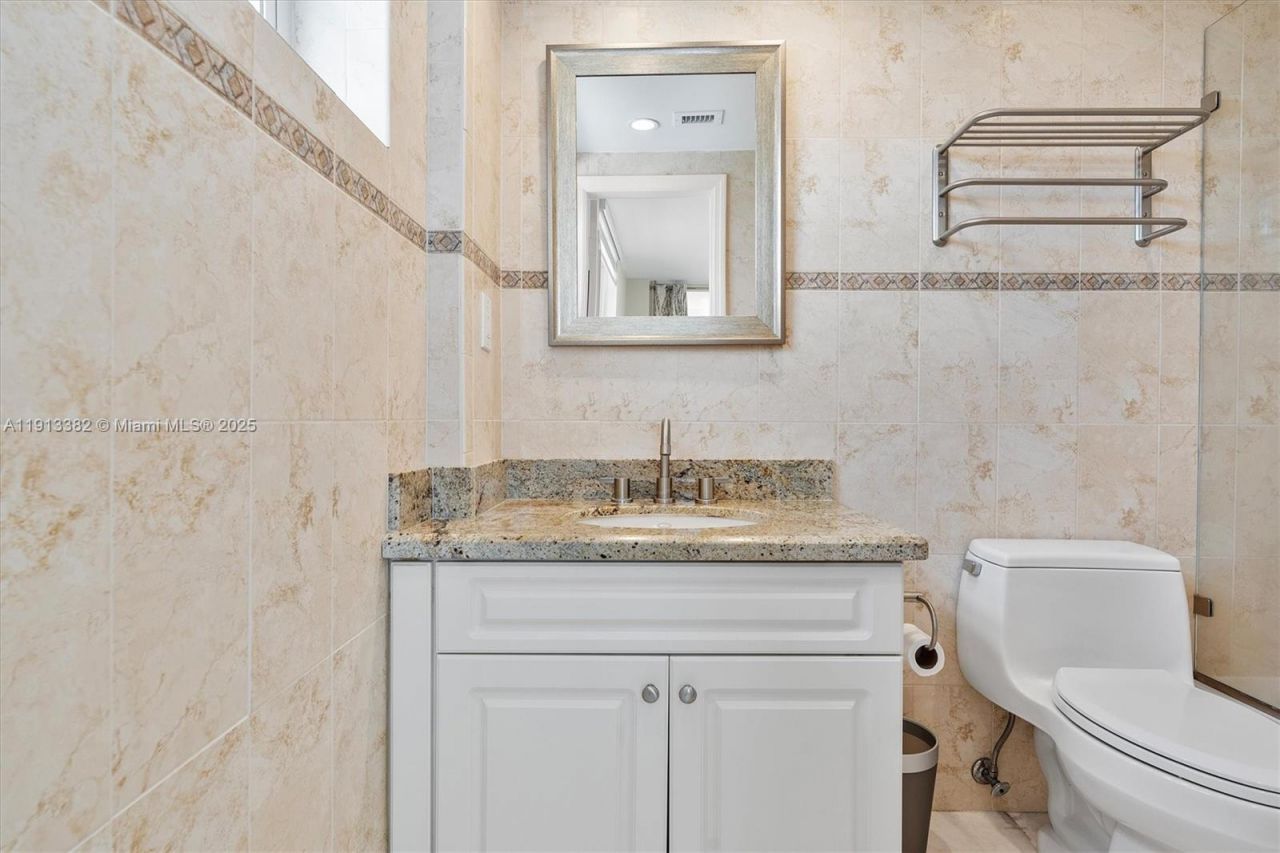 5005 Collins Ave, Unit 708, Miami Beach, FL 33140 Photo