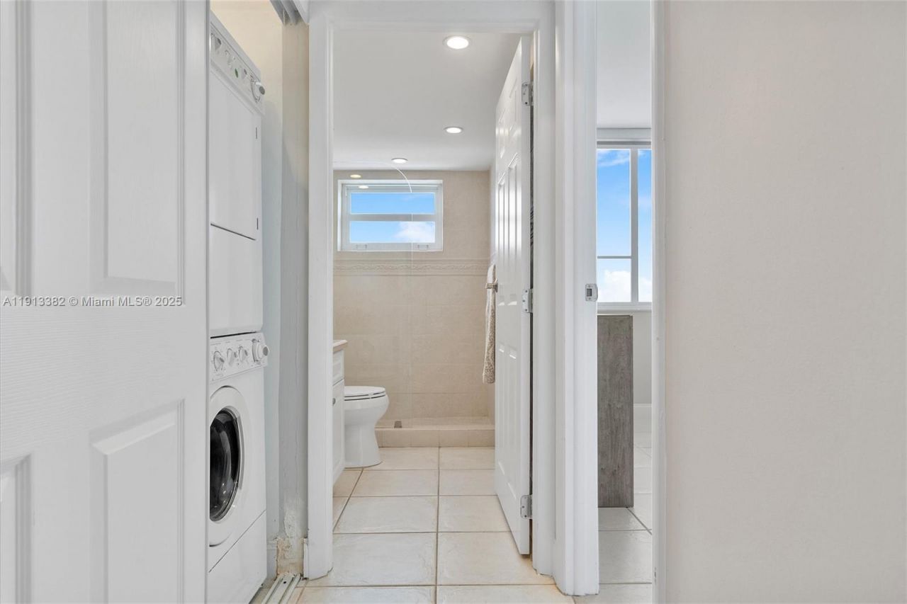 5005 Collins Ave, Unit 708, Miami Beach, FL 33140 Photo