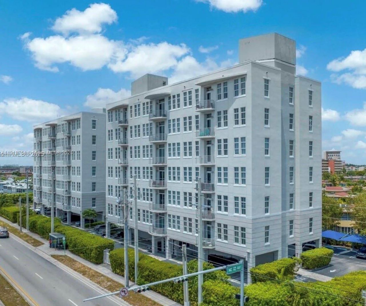 1791 NE Miami Gardens Dr, Unit E502, Miami, FL 33179 Photo