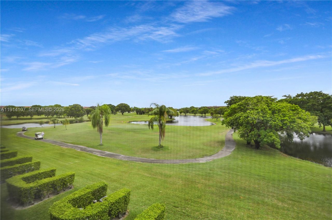 13250 SW 4th Ct, Unit 316G, Pembroke Pines, FL 33027 Photo