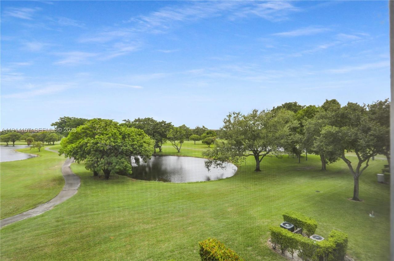 13250 SW 4th Ct, Unit 316G, Pembroke Pines, FL 33027 Photo