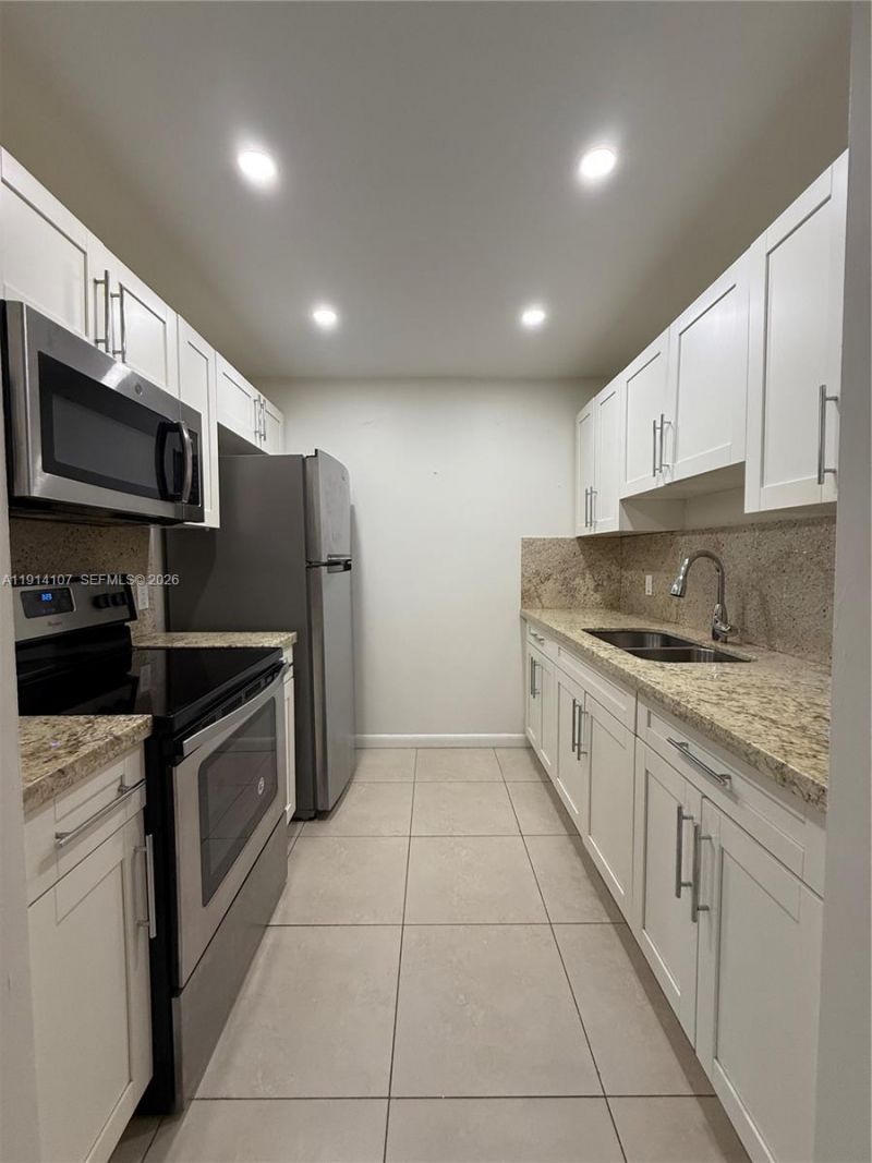 13250 SW 4th Ct, Unit 316G, Pembroke Pines, FL 33027 Photo