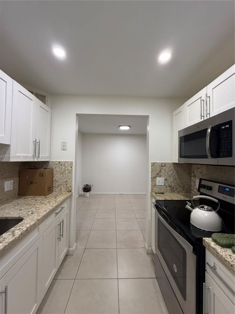 13250 SW 4th Ct, Unit 316G, Pembroke Pines, FL 33027 Photo