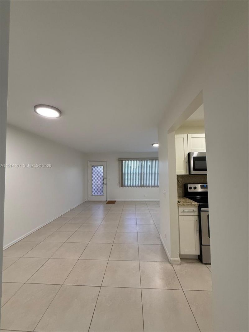13250 SW 4th Ct, Unit 316G, Pembroke Pines, FL 33027 Photo