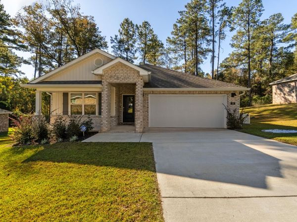 29 Vermont, Petal, MS 39465