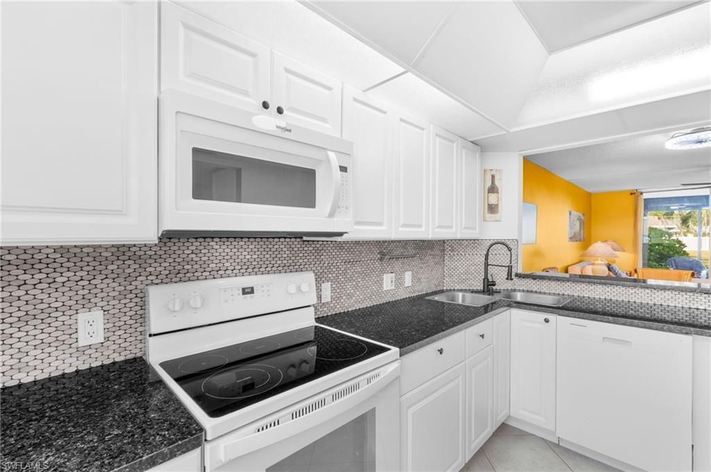 5959 Winkler Rd, Unit 114, Fort Myers, FL 33919 Photo