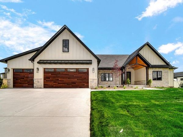 9635 Switch Grass Lane, St. John, IN 46373