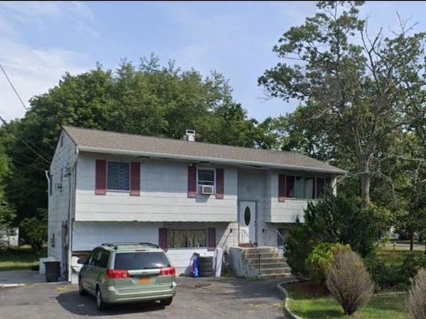 Central Islip, NY 11722