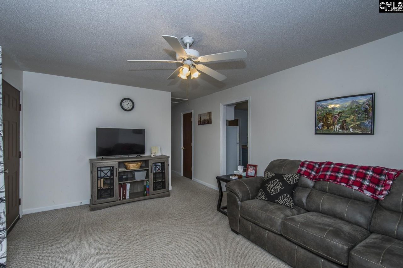 308 Day Drive Photo 11