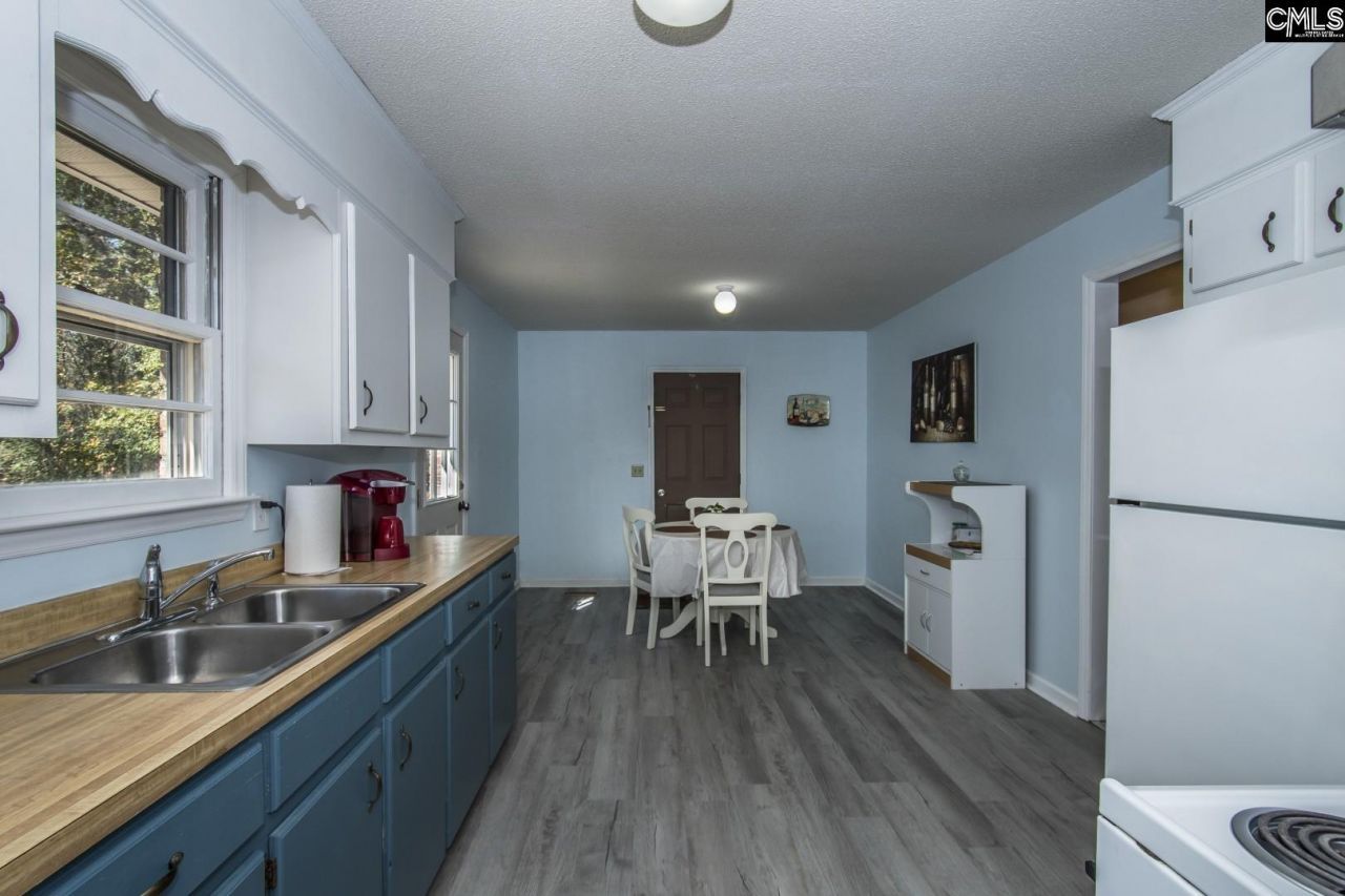 308 Day Drive Photo 16