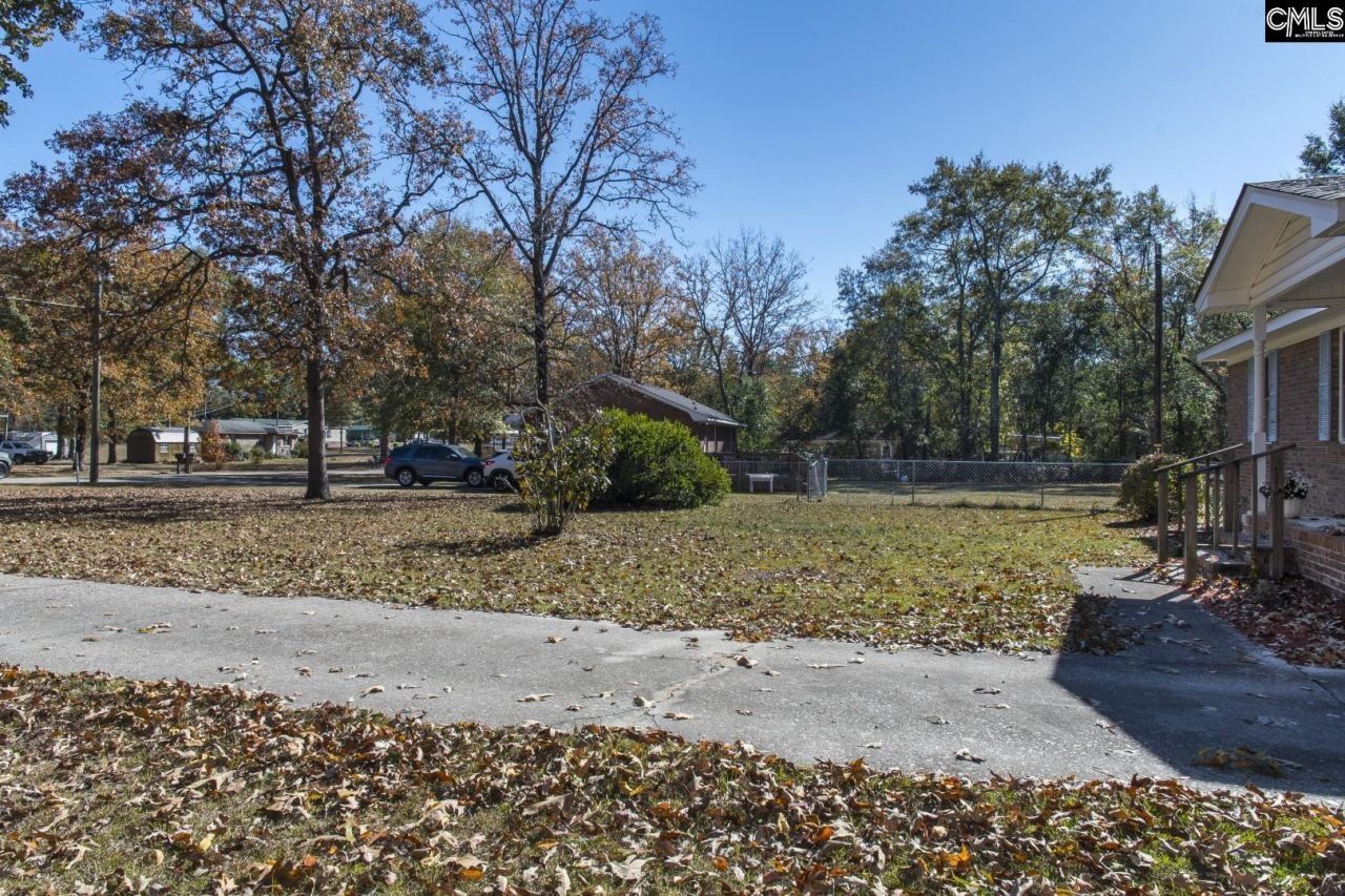 308 Day Drive Photo 7