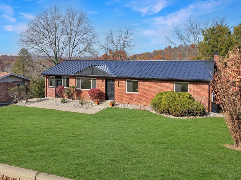 3558 Lobelia Drive, Blue Ash, OH 45241 Photo 2