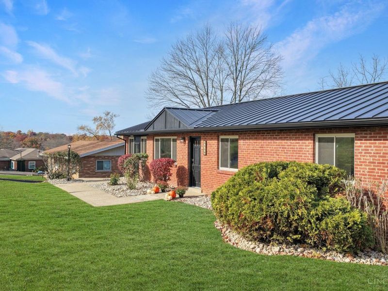 3558 Lobelia Drive, Blue Ash, OH 45241 Photo 3