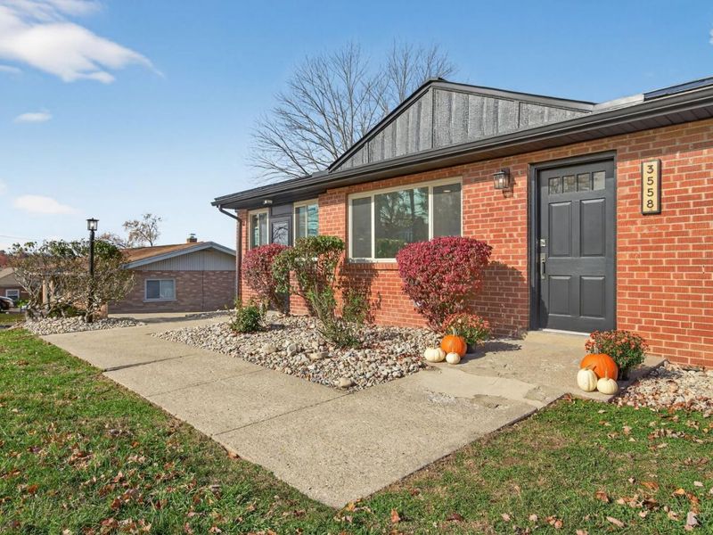 3558 Lobelia Drive, Blue Ash, OH 45241 Photo 4