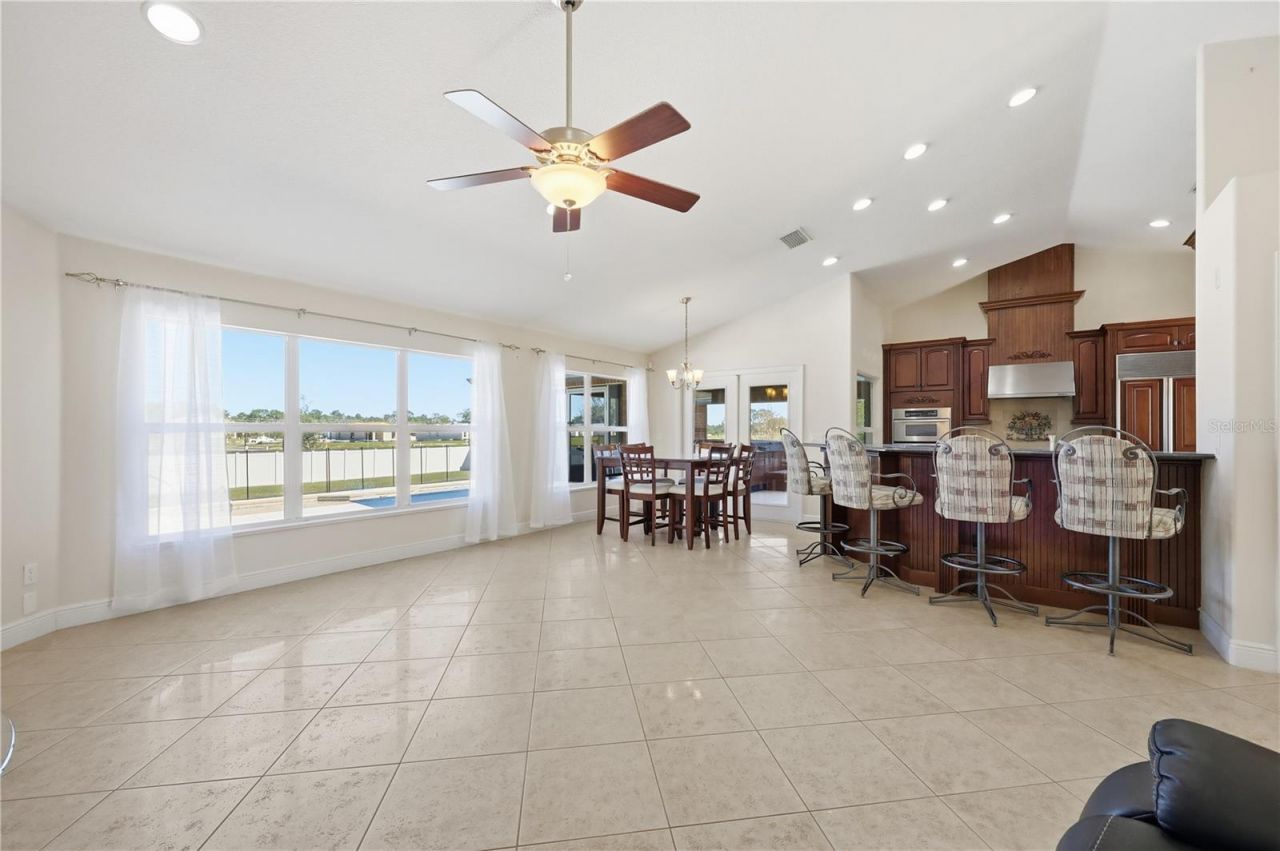 2021 Massachusetts Avenue, Orange City, FL 32763 Photo