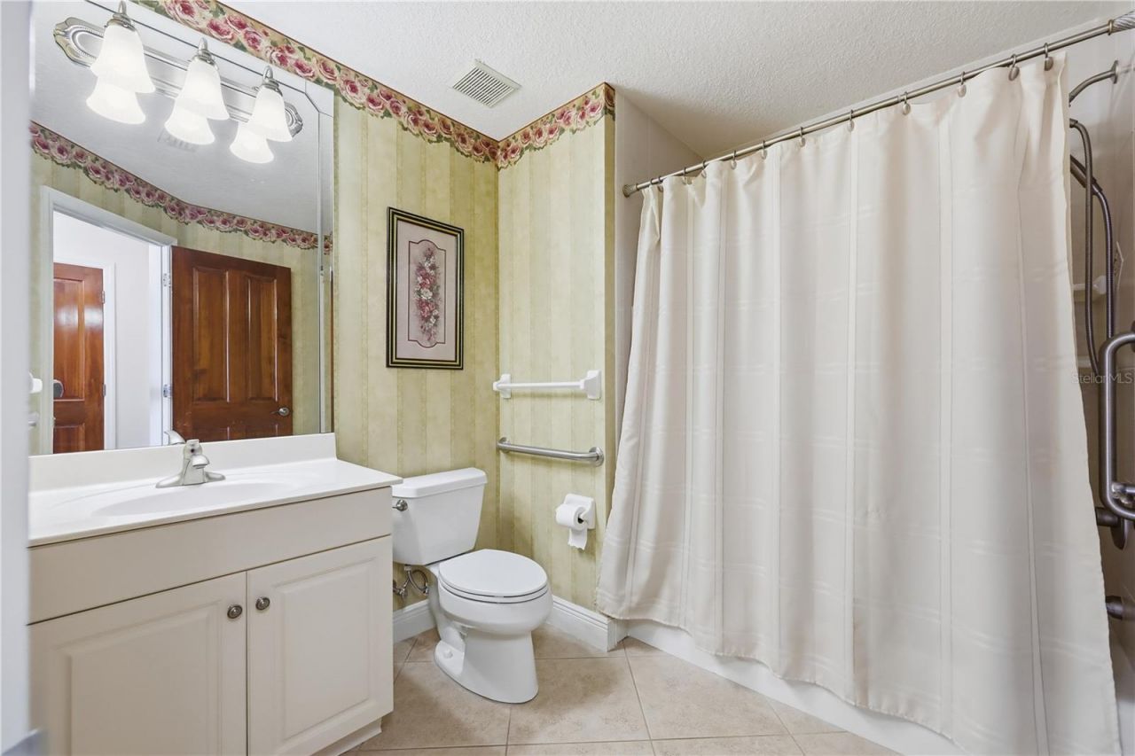 2021 Massachusetts Avenue, Orange City, FL 32763 Photo