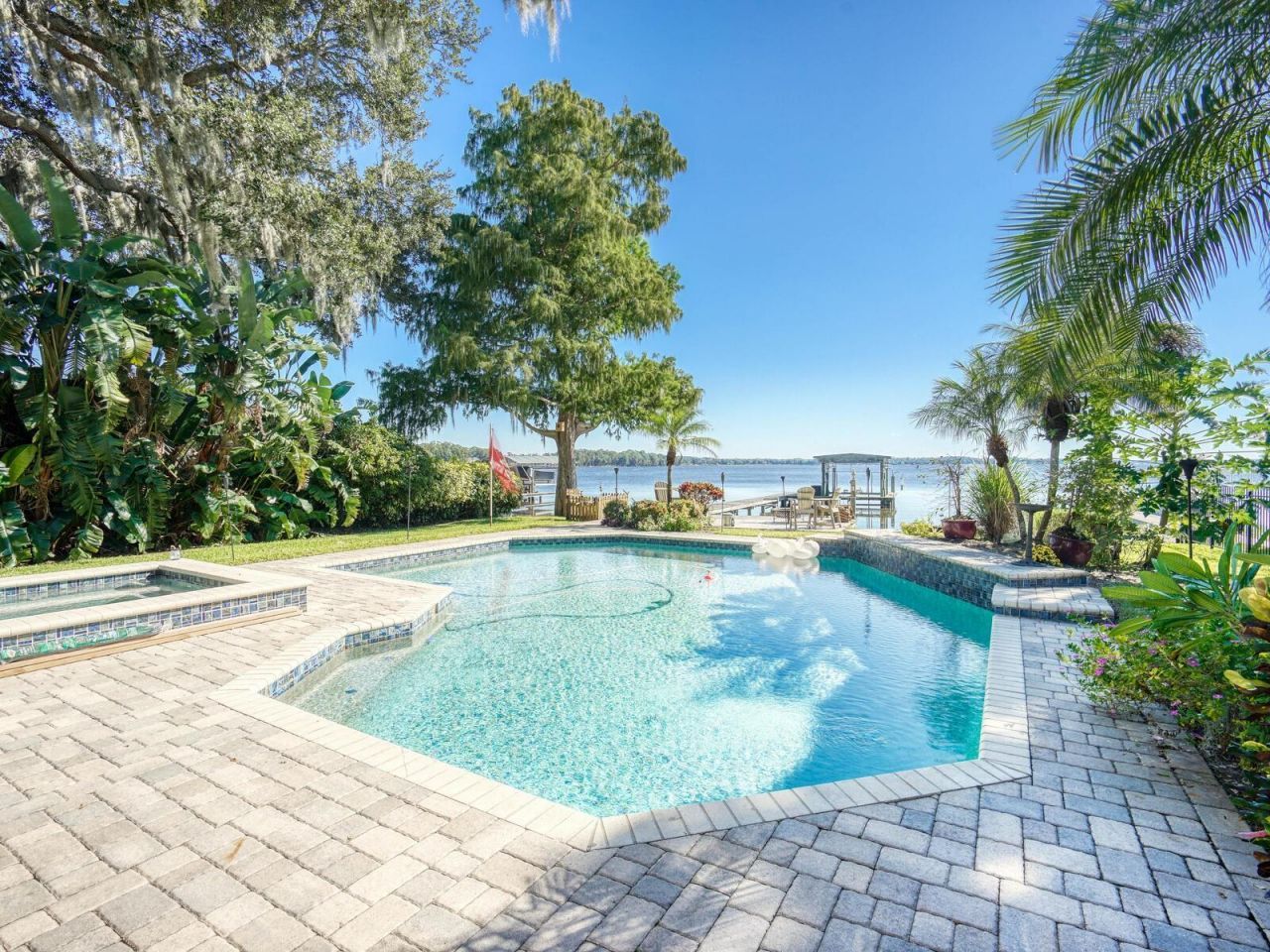 1720 Richard Ervin Parkway, Tarpon Springs, FL 34688 Photo