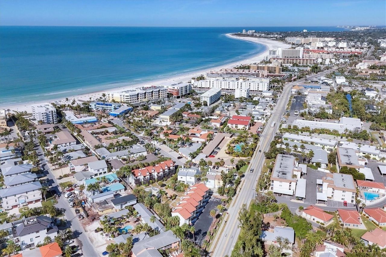 6790 Sarasea Circle, Unit 6790, Sarasota, FL 34242 Photo