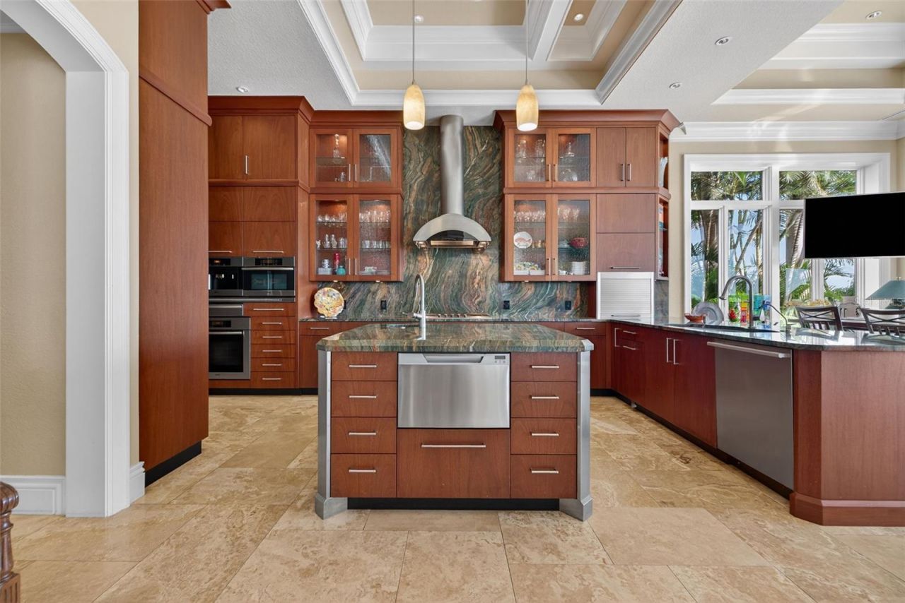 2165 Louisa Drive, Belleair Beach, FL 33786 Photo