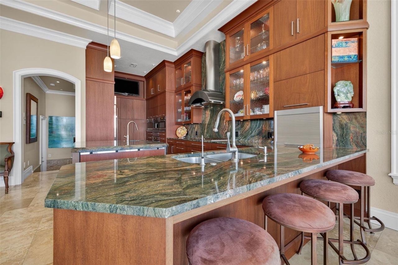 2165 Louisa Drive, Belleair Beach, FL 33786 Photo