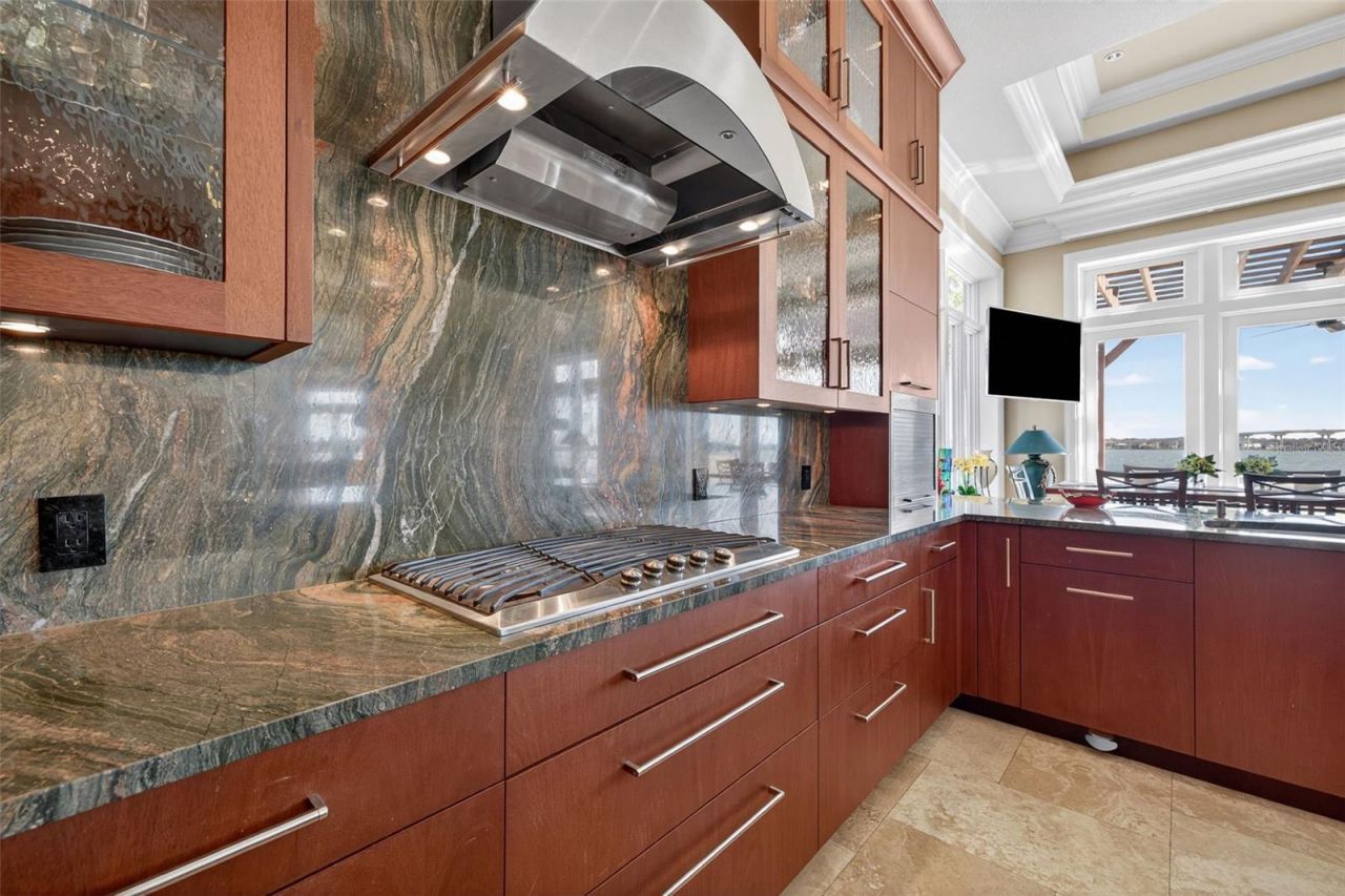 2165 Louisa Drive, Belleair Beach, FL 33786 Photo