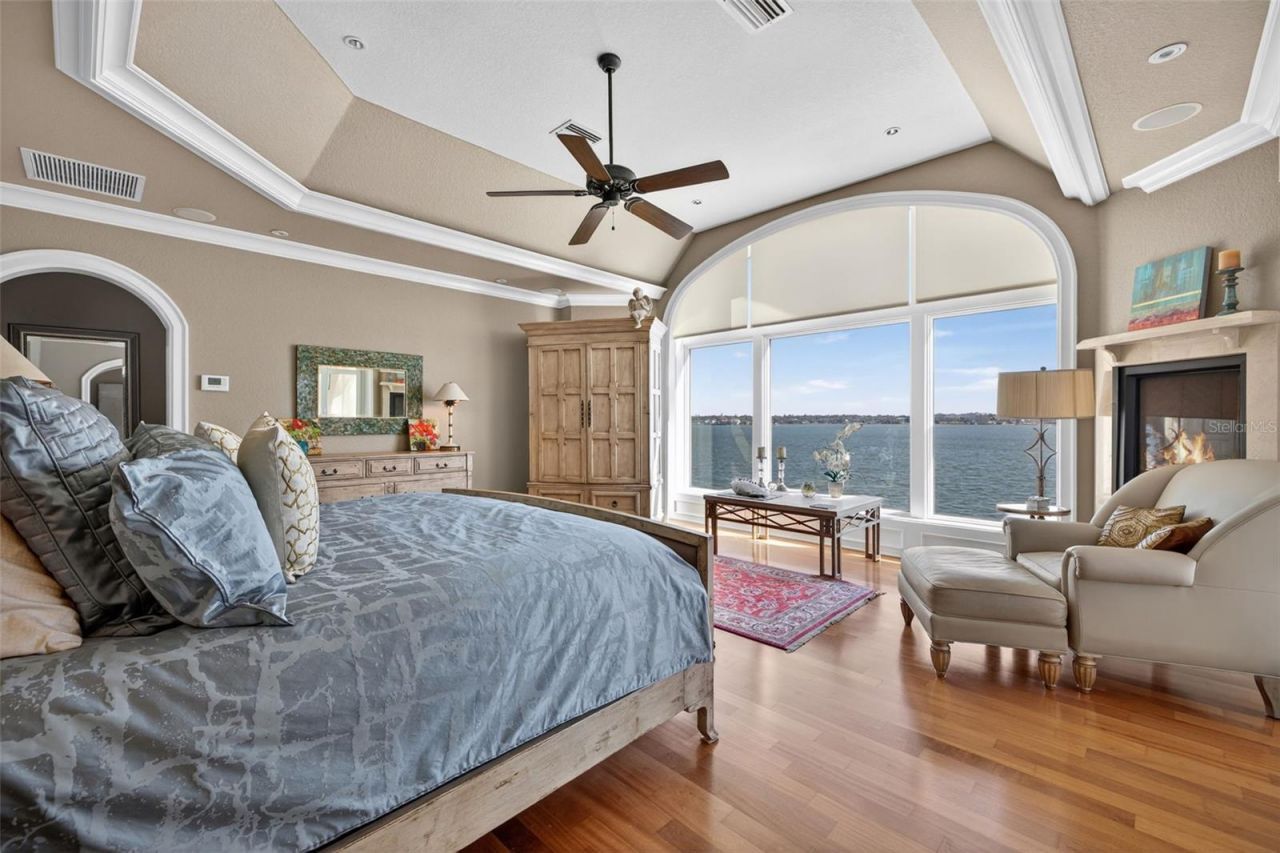 2165 Louisa Drive, Belleair Beach, FL 33786 Photo