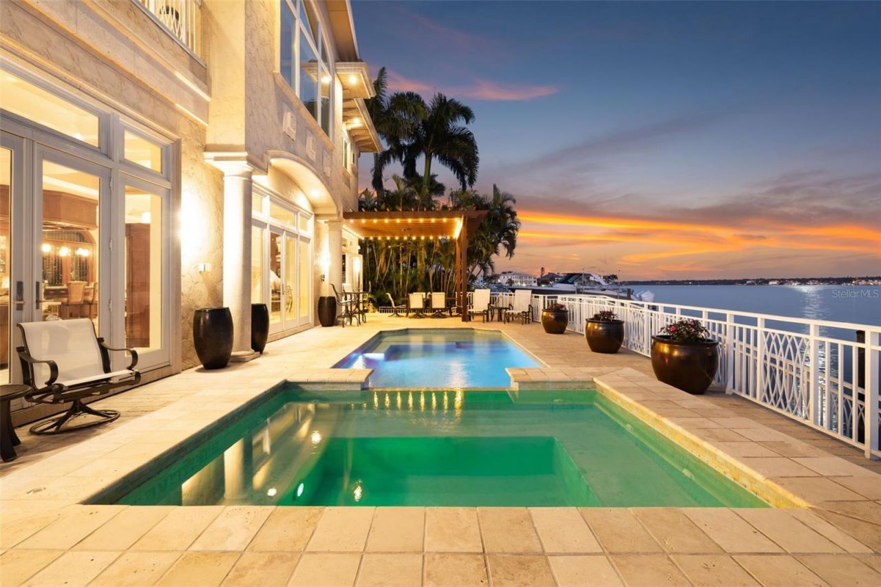 2165 Louisa Drive, Belleair Beach, FL 33786 Photo